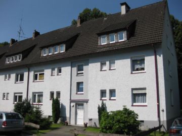 ZWEI-ZIMMER-DACHGESCHOSSWOHNUNG IN BRÜNINGHAUSEN, 58513 Lüdenscheid, Etagenwohnung