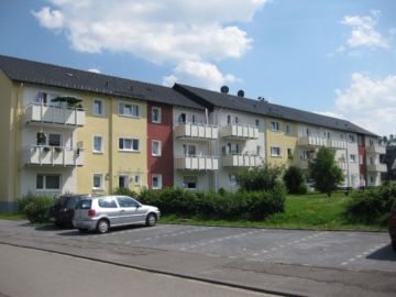 GEMÜTLICHE DREI-ZIMMER-WOHNUNG, 58507 Lüdenscheid, Etagenwohnung