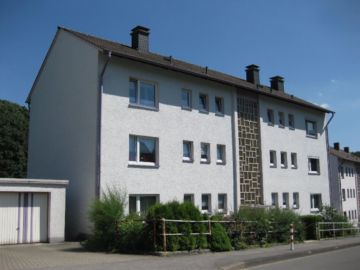 ZWEI-ZIMMER-WOHNUNG MIT BALKON IM DACHGESCHOSS, 58509 Lüdenscheid, Etagenwohnung