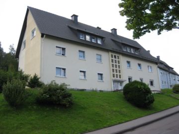 SCHÖNE HELLE ZWEI-ZIMMER-WOHNUNG MIT BALKON – 64 QM, 58507 Lüdenscheid, Etagenwohnung