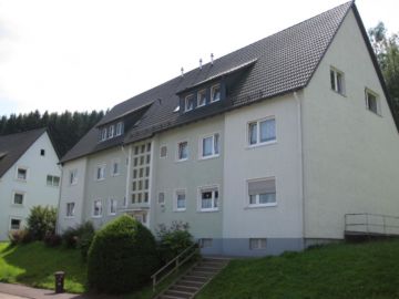 VIER-ZIMMER-DACHGESCHOSS-WOHNUNG IN GEVELNDORF, 58507 Lüdenscheid, Etagenwohnung